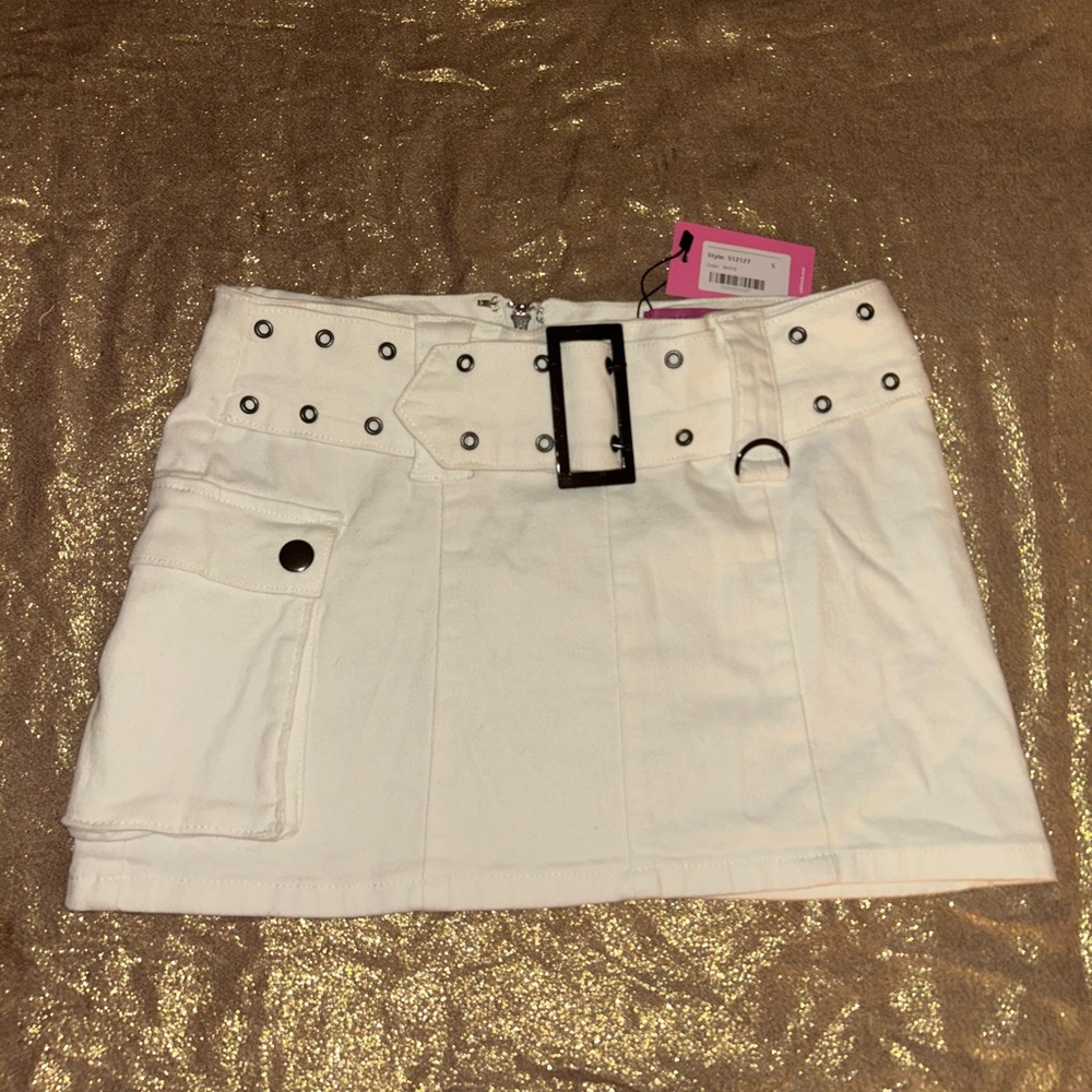 Edikted Women's White Skirt